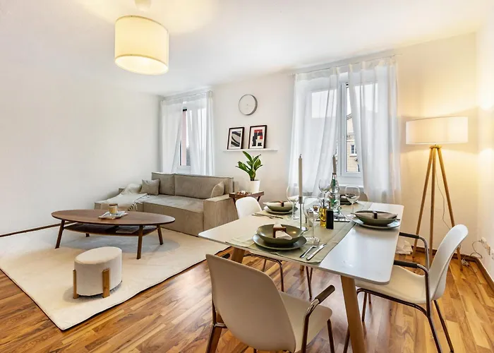 Am Bauhausmuseum Apartamento