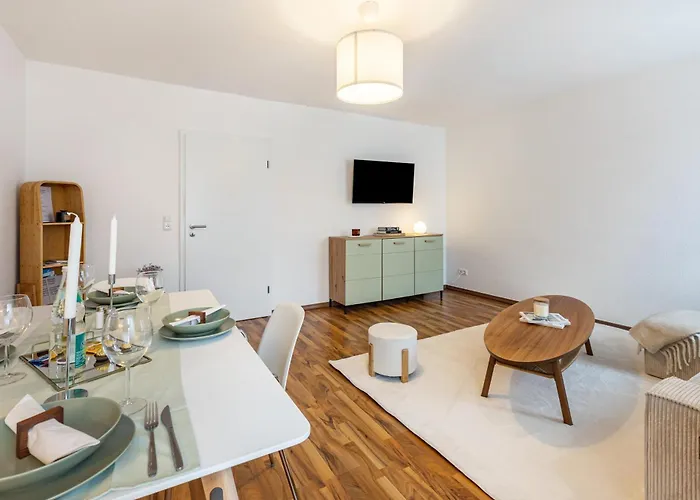 Am Bauhausmuseum * Dessau-Rosslau